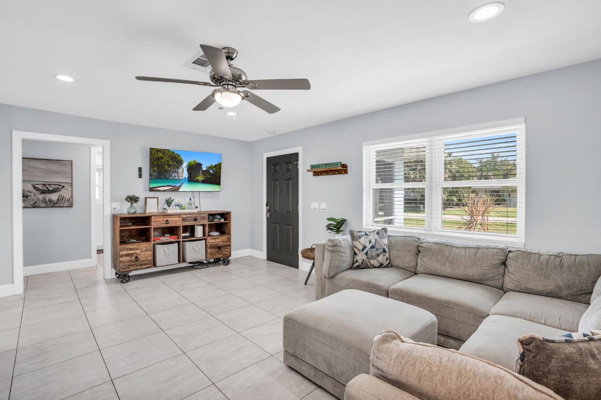 Salt Water Heated Pool Home With A Tiki Bar, A Garage Game Room And 4 Bikes North North Naples Exterior foto