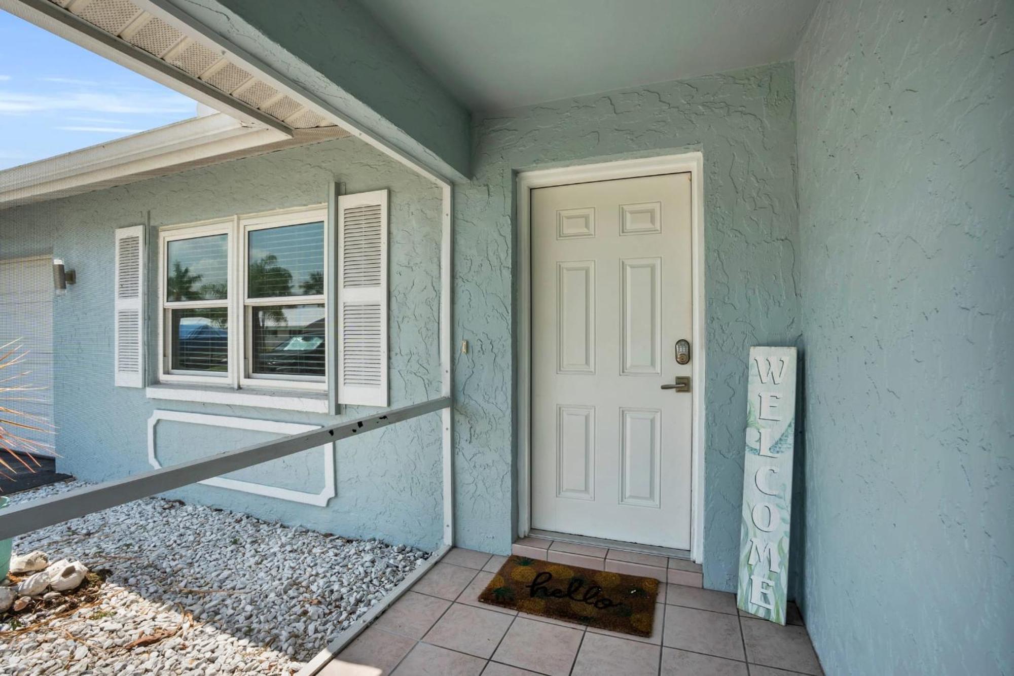 Salt Water Heated Pool Home With A Tiki Bar, A Garage Game Room And 4 Bikes North North Naples Exterior foto